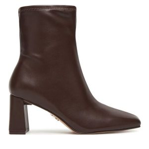 Botki Steve Madden. Brązowe botki Steve Madden, bez wzorów, bez obcasa, na słupku, bez zapięcia. Za 429,99 zł.