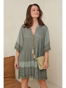 Curvy Lady Sukienka w kolorze khaki rozmiar: 44/46. Brązowe sukienki Curvy Lady, bez wzorów, z koronki, klasyczne, bez kołnierzyka, bez ramiączek, mini. Za 144,92 zł.