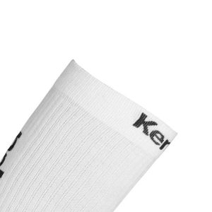 Wysokie skarpety Kempa. Białe skarpetki Kempa, bez wzorów. Za 104,50 zł.