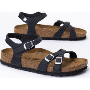 Sandały damskie czarne Birkenstock Kumba FL. Czarne sandały Birkenstock, bez wzorów, z materiału, z otwartym noskiem, bez obcasa, bez zapięcia. Za 449,90 zł.