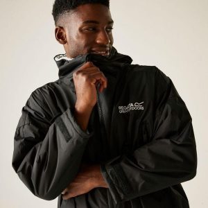 Płaszcz plażowy wodoodporny Changing Robe Regatta. Białe szlafroki Regatta, xl, bez wzorów, bez kaptura. W wyprzedaży za 247,49 zł.