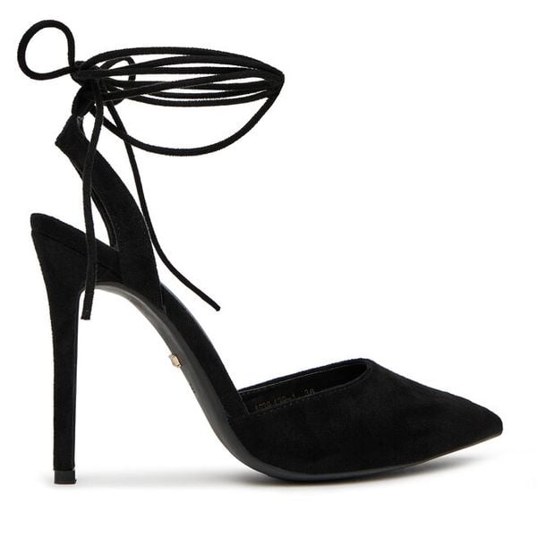 Szpilki DeeZee. Czarne szpilki DeeZee, bez wzorów, bez obcasa. Za 139,99 zł.