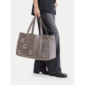 Torebka Guess Jeans. Szare shopper bag Guess Jeans, z aplikacjami, z jeansu, bez dodatków. Za 329,99 zł.
