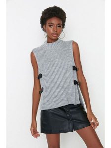 Trendyol Bezrękawnik w kolorze szarym rozmiar: L. Szare swetry oversize Trendyol, l, bez wzorów, prążkowane, bez ramiączek. Za 69,58 zł.