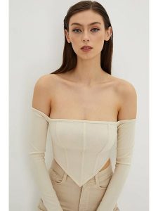 Cool & Sexy Koszulka w kolorze kremowym rozmiar: L. Brązowe bluzki Cool & Sexy, l, bez wzorów, bez kołnierzyka, bez ramiączek. Za 52,99 zł.