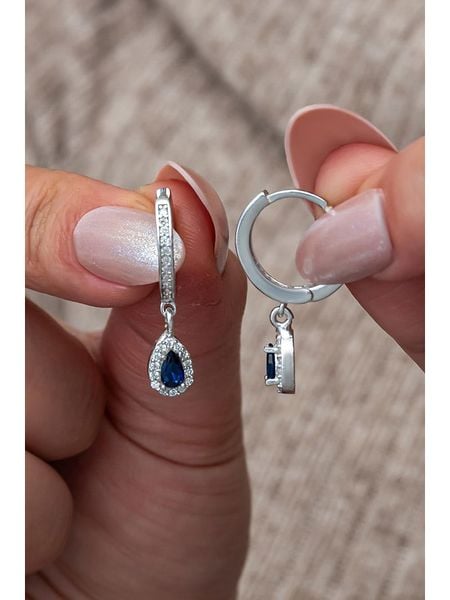 Lodie Silver Srebrne kolczyki z cyrkoniami rozmiar: onesize. Niebieskie kolczyki Lodie Silver, z cyrkonią, srebrne. Za 65,99 zł.