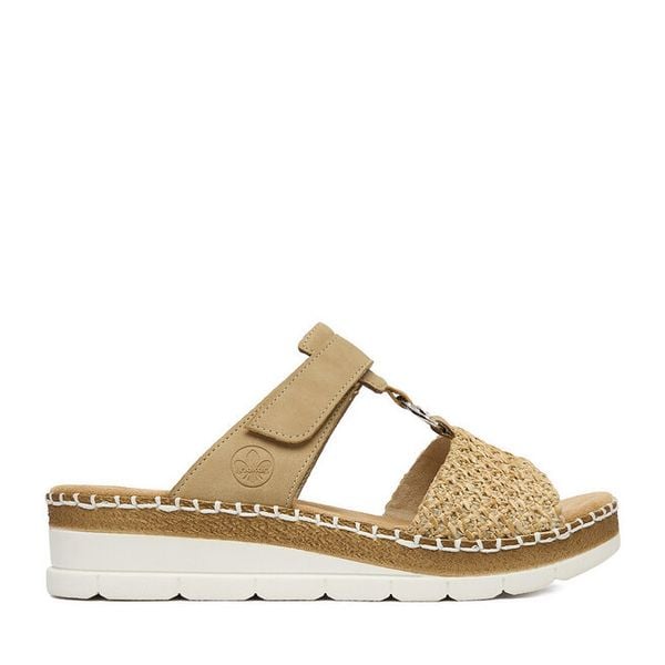 Klapki Rieker. Brązowe klapki Rieker, bez wzorów, bez obcasa. Za 319,99 zł.