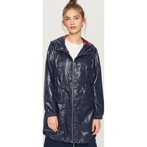Parka z wzorzystą podszewką - Granatowy. Niebieskie kurtki marki Reserved. W wyprzedaży za 69,99 zł.