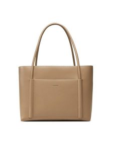Calvin Klein Torebka Ck Linn Medium Shopper K60K613110 Beżowy. Brązowe shopper bag Calvin Klein, bez wzorów, ze skóry, bez dodatków. Za 379,99 zł.