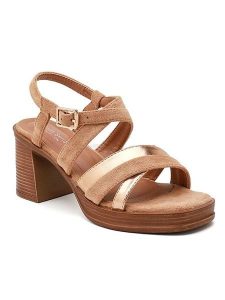 Sixth Sens Sandały w kolorze złoto-jasnobrązowym na obcasie rozmiar: 41. Brązowe sandały Sixth Sens, bez wzorów, z otwartym noskiem, bez obcasa, na koturnie, bez zapięcia. Za 113,99 zł.