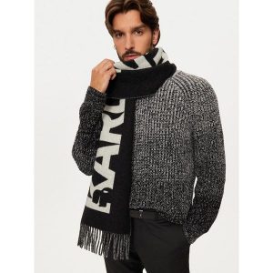 Szalik KARL LAGERFELD. Czarne szaliki KARL LAGERFELD, bez wzorów. Za 449,99 zł.