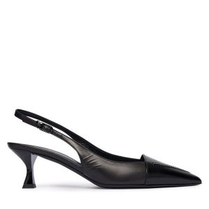 Czółenka LOVE MOSCHINO. Czarne czółenka LOVE MOSCHINO, bez wzorów, bez obcasa, bez zapięcia. Za 759,99 zł.