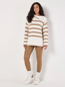 Apricot Sweter w kolorze biało-jasnobrązowym rozmiar: S. Białe swetry oversize Apricot, s, bez wzorów, ze splotem, bez ramiączek. Za 109,78 zł.