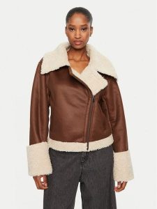Bardot Kożuch Finn 59543JB1 Brązowy Regular Fit. Brązowe płaszcze Bardot, l, bez wzorów, z syntetyku, bez kaptura. Za 869,99 zł.