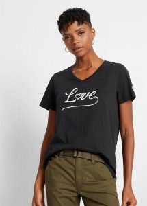 T-shirt z nadrukiem. Czarne t-shirty bonprix, bez wzorów, bez kołnierzyka, bez ramiączek. Za 39,99 zł.