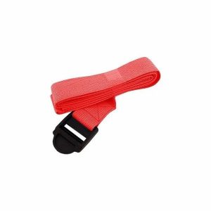 Popręg z yoga Softee yoga. Czerwone paski SOFTEE, bez wzorów, sportowe. Za 137,99 zł.