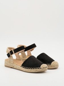 Bellucci Espadryle w kolorze czarnym rozmiar: 37. Czarne espadryle Bellucci, bez wzorów, bez obcasa. Za 114,17 zł.