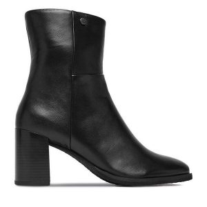 Botki Beverly Hills Polo Club. Czarne botki Beverly Hills Polo Club, bez wzorów, bez obcasa, na słupku, bez zapięcia. Za 459,99 zł.