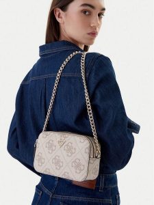 Guess Torebka Noelle II HWSO96 72140 Beżowy. Brązowe torebki klasyczne Guess, z aplikacjami, ze skóry, bez dodatków. Za 549,99 zł.