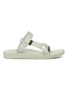 Teva Klapki "Universal" w kolorze miętowym rozmiar: 38. Zielone klapki Teva, bez wzorów, z otwartym noskiem, bez obcasa. Za 105,38 zł.