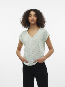 Vero Moda Koszulka w kolorze beżowo-turkusowym rozmiar: XS. Brązowe bluzki Vero Moda, xs, bez wzorów, bez kołnierzyka, bez ramiączek. Za 28,51 zł.