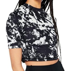 Koszulka turystyczna damska Superdry Run 3/4 Tight Crop. Czarne koszulki sportowe Superdry, bez wzorów, z elastanu, bez ramiączek. Za 104,60 zł.