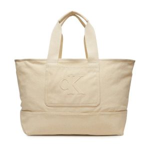 Torebka Calvin Klein Jeans. Brązowe torebki klasyczne Calvin Klein Jeans, bez wzorów, z jeansu, bez dodatków. Za 289,99 zł.