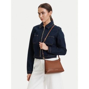 Torebka MICHAEL Michael Kors. Brązowe torebki klasyczne MICHAEL Michael Kors, bez wzorów, bez dodatków. Za 607,99 zł.