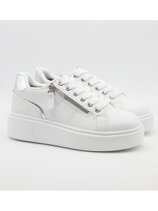 Belucci Sneakersy w kolorze białym rozmiar: 37. Białe trampki Belucci, bez wzorów, bez zapięcia. Za 117,99 zł.