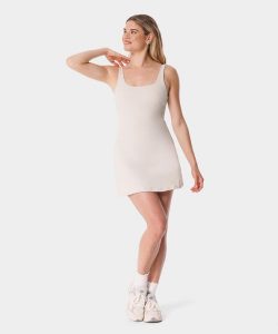 Dwuwarstwowa sukienka tenisowa Carpatree Balletcore. Czarne kombinezony Carpatree, s, bez wzorów, z materiału, sportowe, bez kołnierzyka, bez ramiączek, krótkie. Za 183,99 zł.