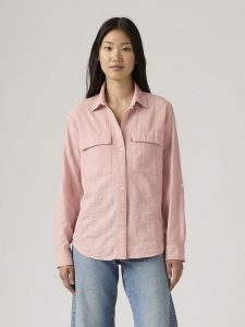 Levi's Koszula w kolorze jasnoróżowym rozmiar: M. Różowe koszule Levi's®, m, bez wzorów, bez kołnierzyka, bez ramiączek. Za 140,20 zł.