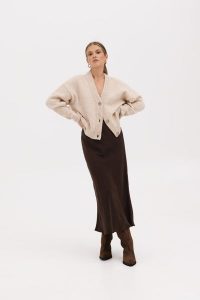 SPÓDNICA JULITA CZEKOLADOWA XS - Flawless. Brązowe spódnice Flawless, na co dzień, na zimę, uniwersalny, bez wzorów, z gumy, eleganckie, maxi. Za 195,00 zł.