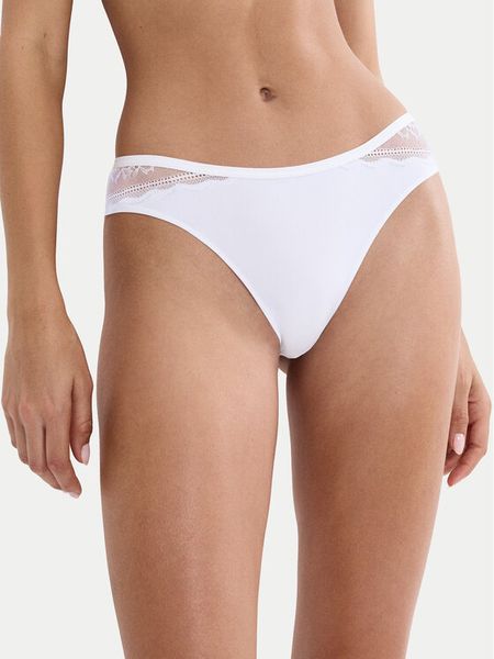 Triumph Figi brazylijskie Comfort Allure 10226445 Biały. Białe figi Triumph, bez wzorów, z syntetyku. Za 89,99 zł.