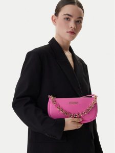 LOVE MOSCHINO Torebka JC4154PP1OL1760A Różowy. Czerwone torebki klasyczne LOVE MOSCHINO, bez wzorów, ze skóry, bez dodatków. Za 651,99 zł.