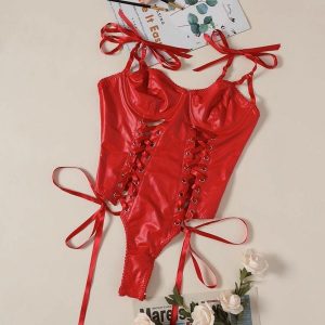 Body z usztywnianymi miseczkami na romantyczne wieczory Guerina. Czarne body i gorsety Intica, bez wzorów, z materiału. Za 129,00 zł.