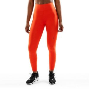 Damskie legginsy treningowe Fitness Siroko Pyro. Czerwone legginsy SIROKO, bez wzorów, z materiału, z podwyższonym stanem, długie. Za 127,00 zł.