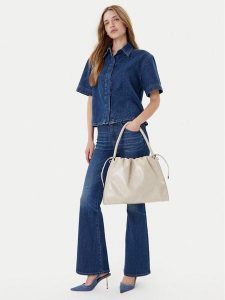 Guess Torebka Amys HWMY96 59220 Beżowy. Brązowe torebki klasyczne Guess, z aplikacjami, ze skóry, bez dodatków. Za 359,99 zł.