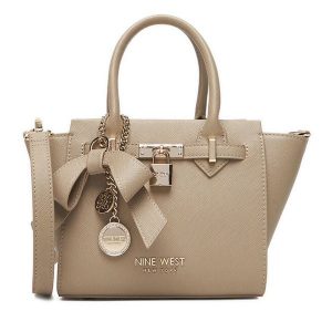 Torebka Nine West. Brązowe torebki klasyczne Nine West, bez wzorów, bez dodatków. Za 329,99 zł.