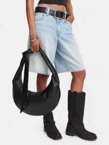 G-Star Raw Torebka C-LDA8818 Czarny. Czarne torebki klasyczne G-Star, bez wzorów, ze skóry, bez dodatków. Za 249,99 zł.
