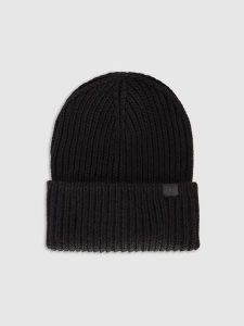 4F Czapka zimowa damska - czarna Uniwersalny. Czarne czapki 4f, bez wzorów, z materiału. Za 99,99 zł.