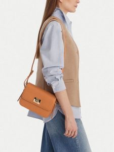 Nine West Torebka CEO-Zuro-LDA8705 Brązowy. Brązowe torebki klasyczne Nine West, bez wzorów, z materiału, bez dodatków. Za 199,99 zł.