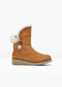 Kozaki marki Skechers. Brązowe kozaki bonprix, bez wzorów, bez obcasa, bez zapięcia. Za 399,99 zł.