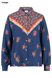 WRANGLER COMBI SHIRT DAMSKA KOSZULA MATERIAŁOWA BLUE DEPTHS W5N7TIXJY 112130267. Niebieskie koszule Wrangler, s, bez wzorów, z materiału, bez kołnierzyka, bez ramiączek. W wyprzedaży za 69,99 zł.