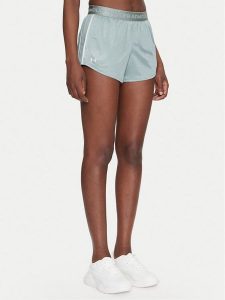 Under Armour Szorty sportowe Tech™ Play Up Shine 1389883 Zielony Regular Fit. Zielone spodenki sportowe Under Armour, s, bez wzorów, z syntetyku, na fitness i siłownię. Za 79,99 zł.