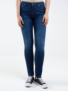 Jeansy damskie slim niebieskie Kitty 447. Niebieskie jeansy Big Star, bez wzorów, z jeansu, z obniżonym stanem. W wyprzedaży za 279,99 zł.
