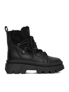DeeZee Botki 60123-1 Czarny. Czarne botki DeeZee, bez wzorów, z materiału, bez obcasa, na płaskiej podeszwie, bez zapięcia. Za 229,99 zł.