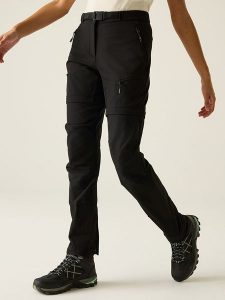 Dare 2b Spodnie funkcyjne "Melodic Pro" w kolorze czarnym rozmiar: 38. Czarne spodnie sportowe Dare 2b, bez wzorów, z materiału, outdoorowe. Za 201,55 zł.