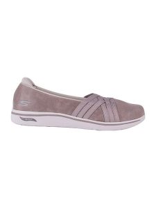 Skechers Baleriny w kolorze jasnobrązowym rozmiar: 40. Brązowe balerinki Skechers, bez wzorów, bez obcasa, bez zapięcia. Za 161,61 zł.