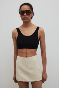 Spódnico spodenki z lnem w kolorze IVORY LINEN- MOVE-S. Spódnice Marsala, na imprezę, m, bez wzorów, z bawełny, eleganckie. Za 229,90 zł.