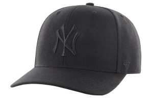 Czapka typu snapback New York Yankees 47Brand MLB Cold Zone MVP. Czarne czapki 47 Brand, bez wzorów, z materiału, eleganckie. Za 109,99 zł.